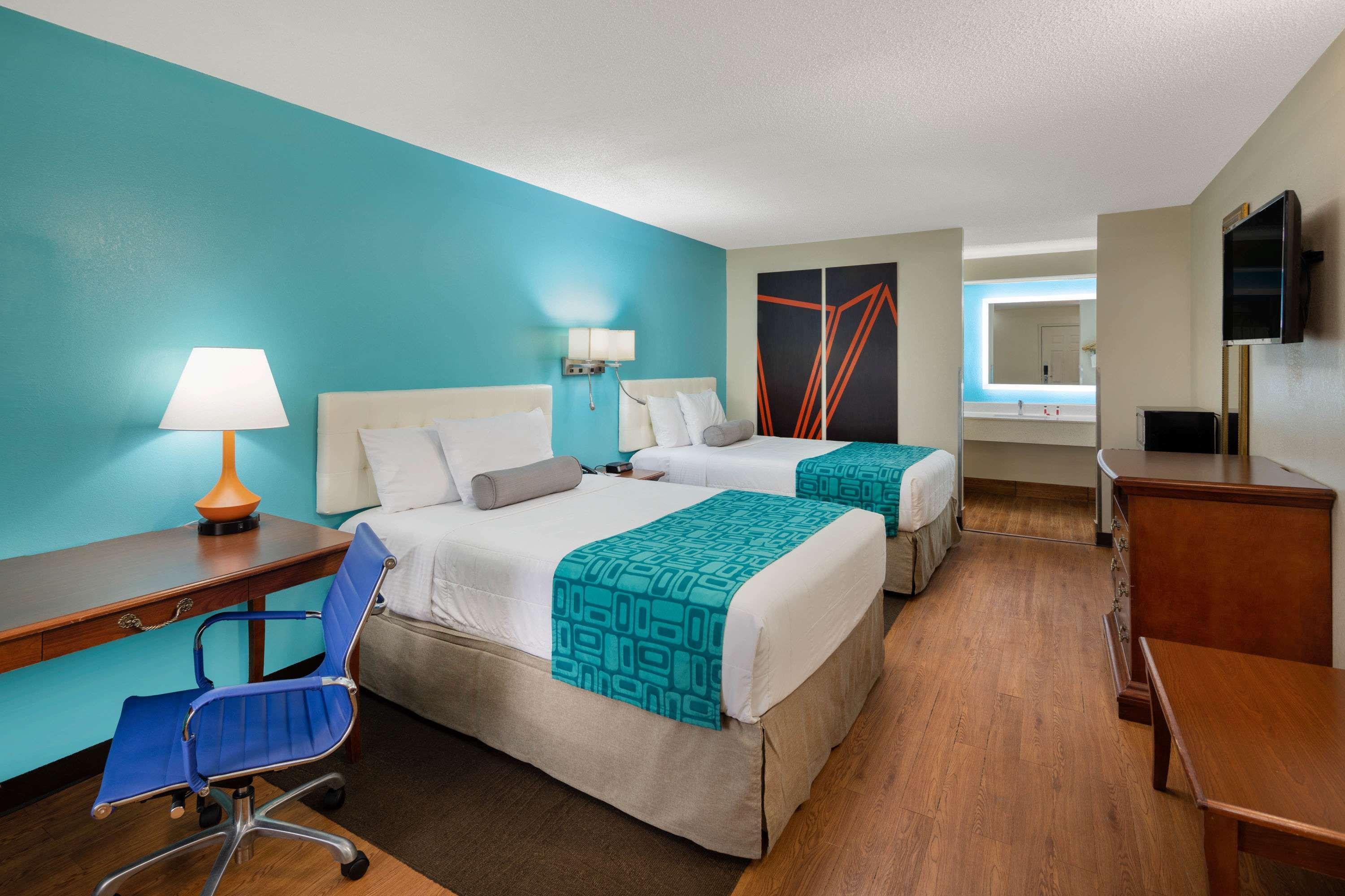 Howard Johnson By Wyndham Savannah Ga Georgetown Exterior foto